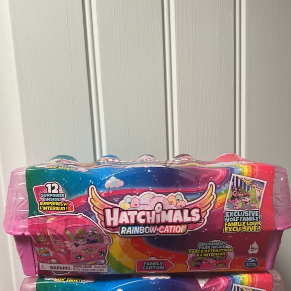 Hatchimals CollEGGtibles Wolf Family Carton with Surprise Playset Toy Gi… - Picture 5 of 7